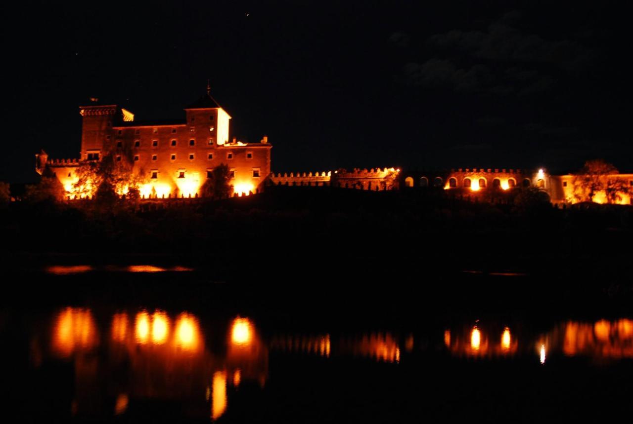 Castell De Riudabella Apartment Vimbodi I Poblet Bagian luar foto